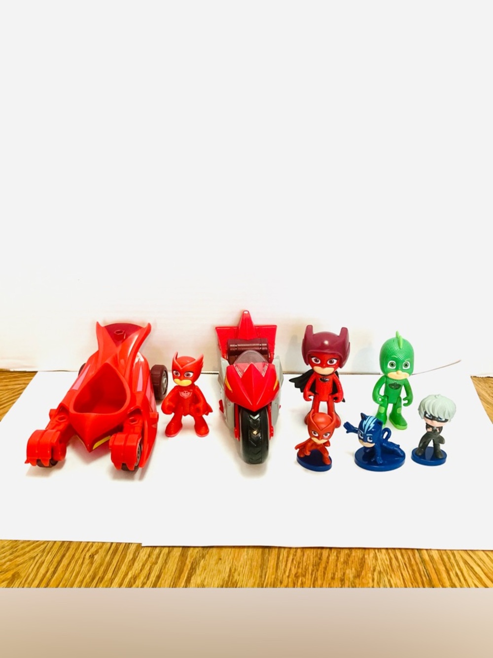 Pj Masks Vehicles/Figures Lot Owlette’s Motorcycle & Glider & Assorted Figures